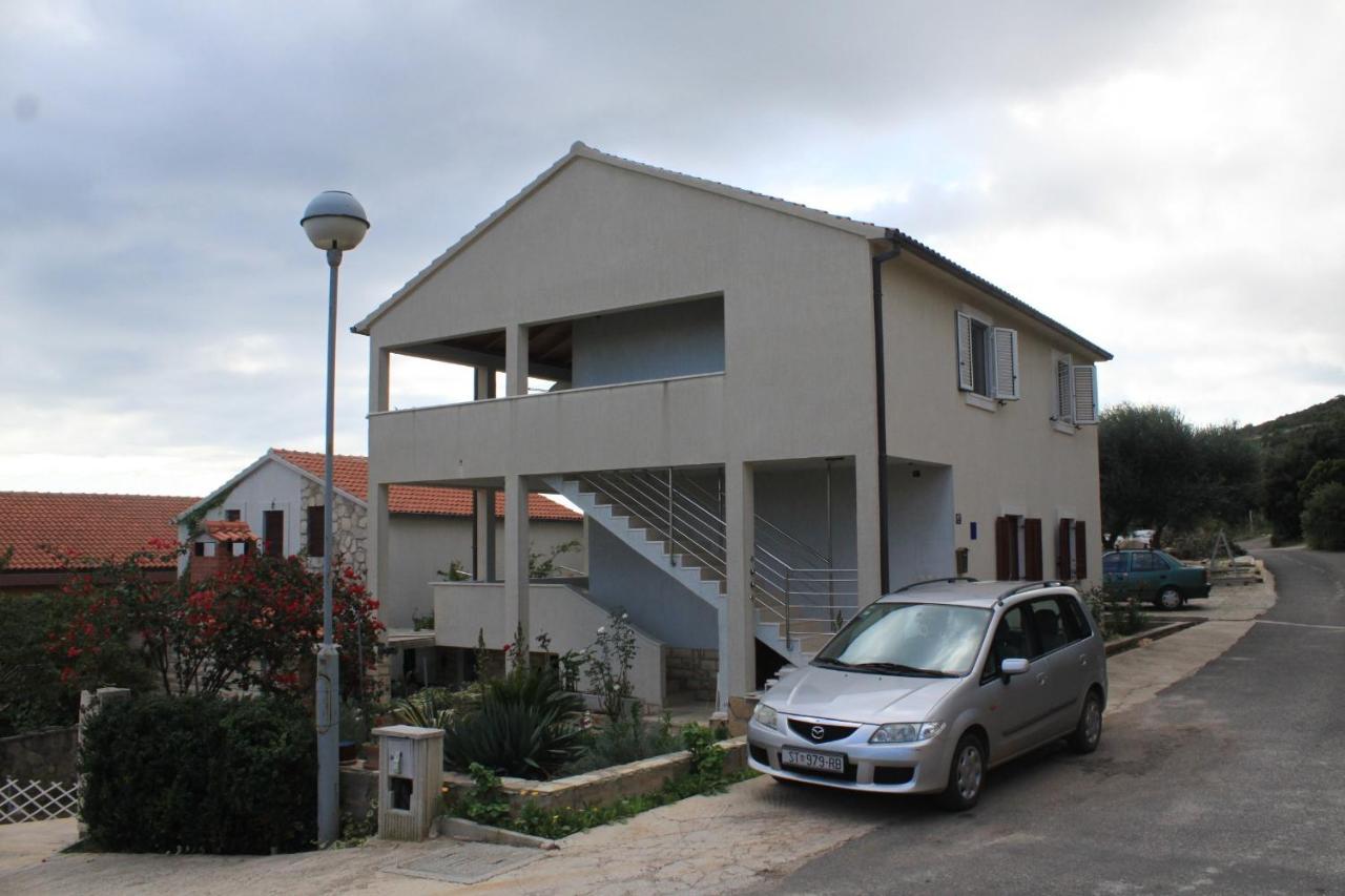 Apartments By The Sea Milna, Vis - 8896 Екстериор снимка