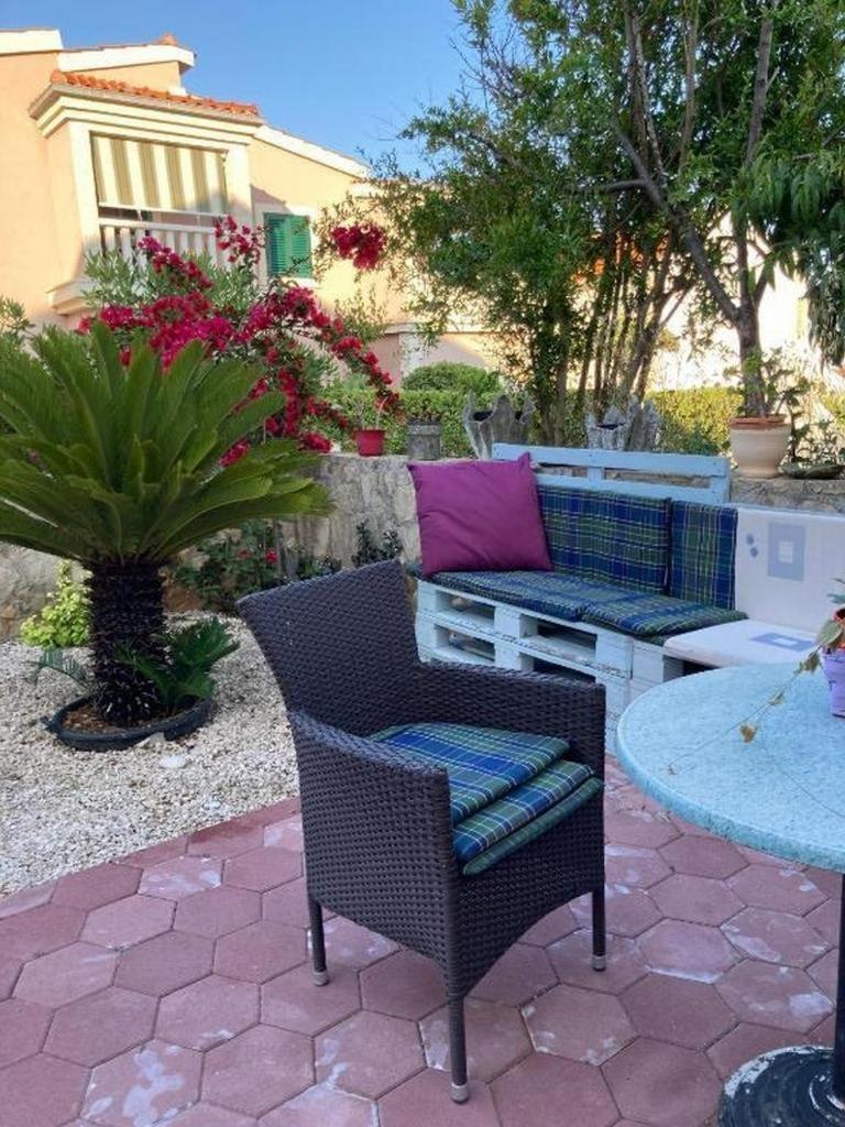Apartments By The Sea Milna, Vis - 8896 Екстериор снимка